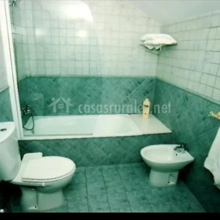 Casa de Férias La Rectoral De Valdedios.casa Rural Con Chimenea La Pinera (Villaviciosa, Asturias)