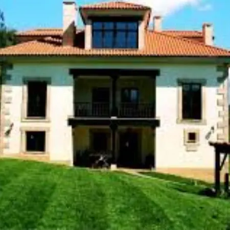Semesterbostad La Rectoral De Valdedios.casa Rural Con Chimenea